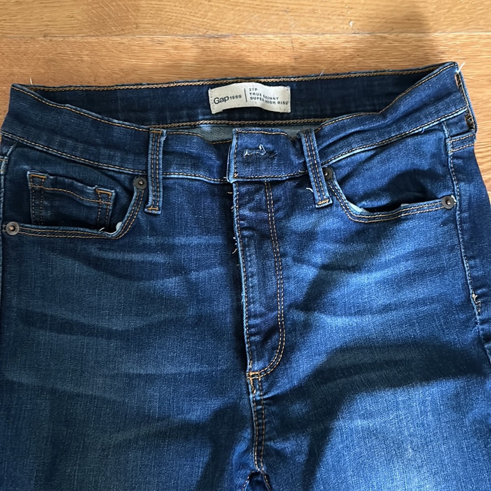 Gap True Skinny Super High Rise jeans, size 27P - Picture 2 of 3